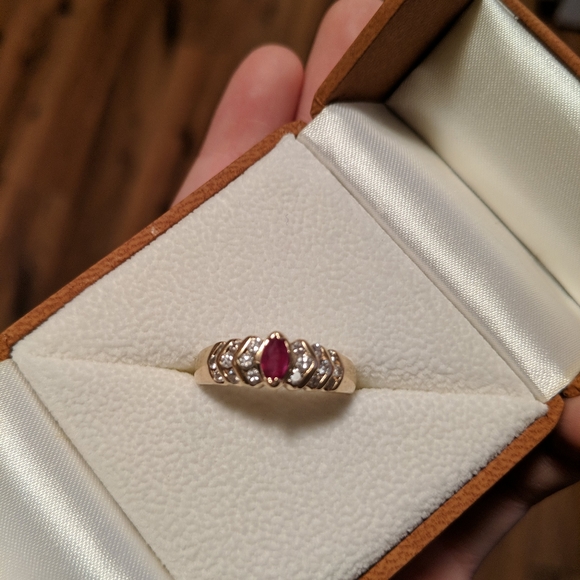 Genuine Ruby 14k gold ring with diamond accents - Picture 5 of 7
